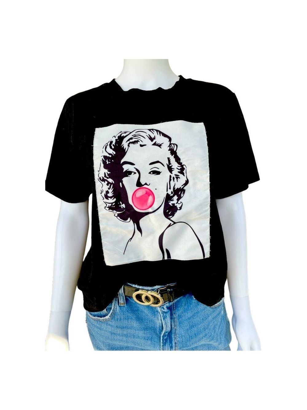 Romwe Marilyn Monroe Bubblegum T-Shirt Size Medium